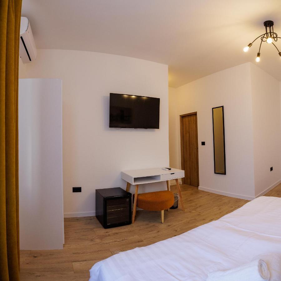 Rooms Lisnic Osijek Exterior foto