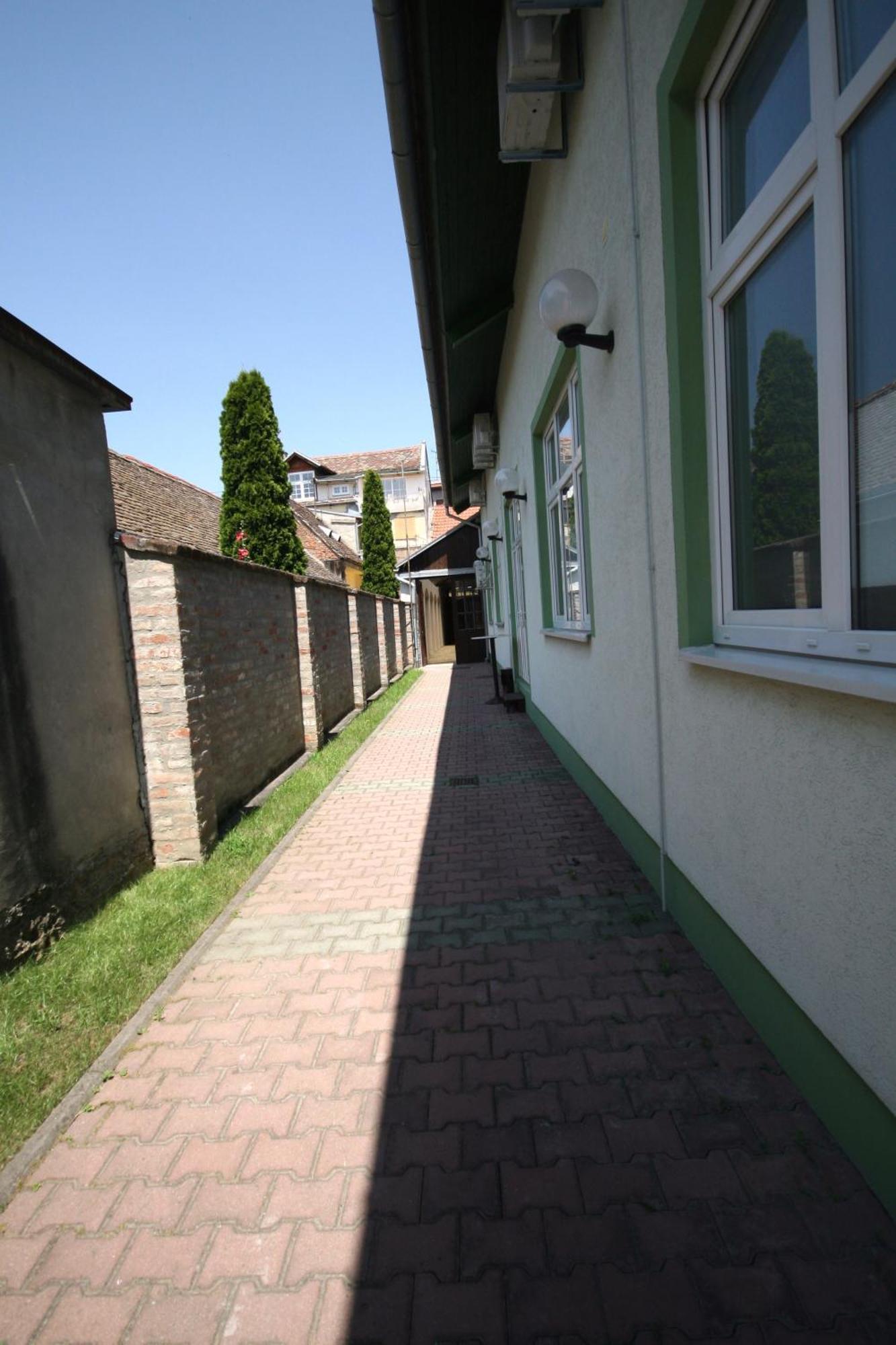 Rooms Lisnic Osijek Exterior foto
