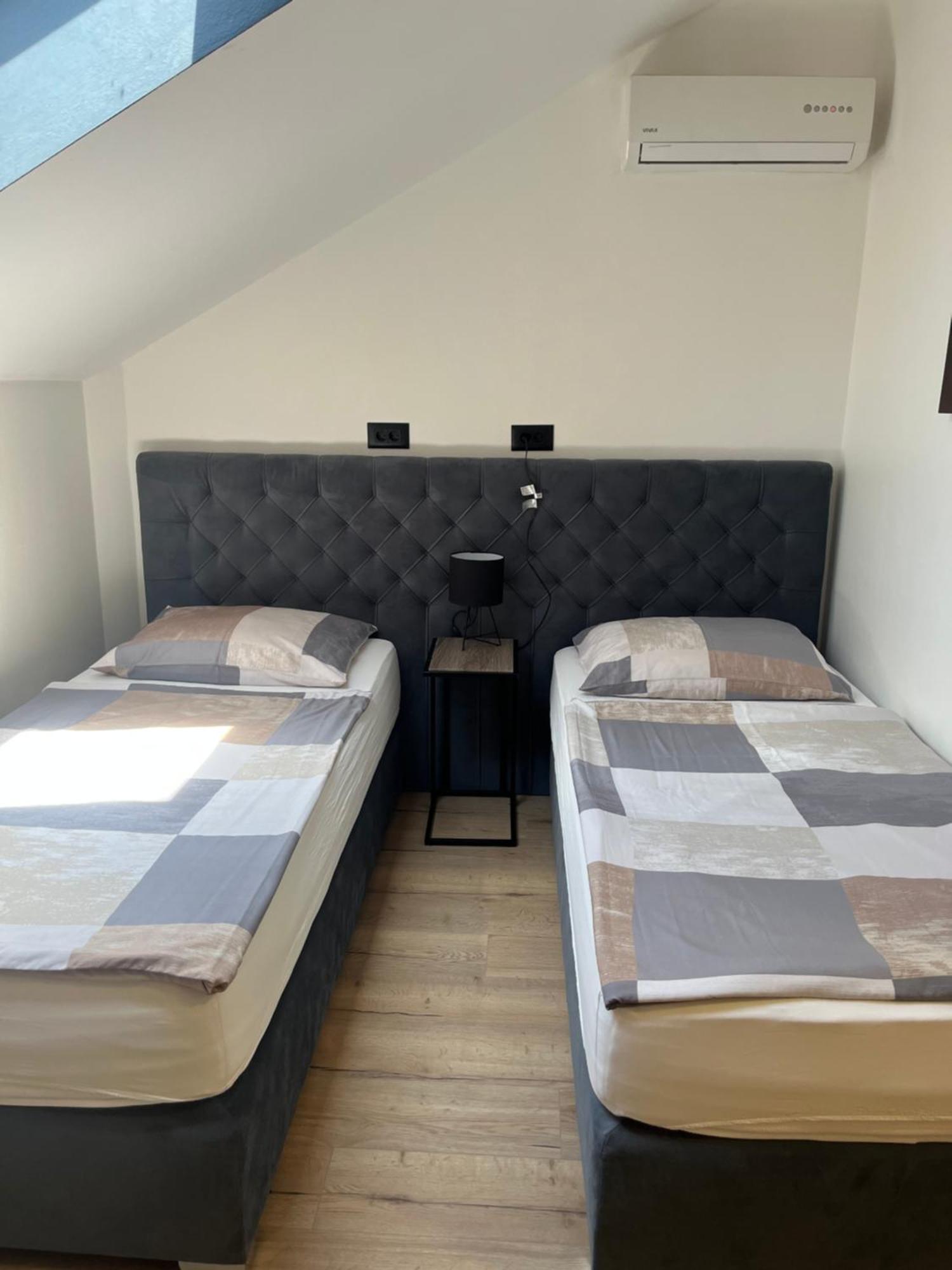 Rooms Lisnic Osijek Exterior foto